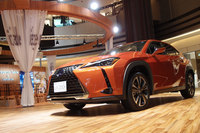 2018年11月に発表・発売された「レクサスUX」。レクサス製SUVのエントリーレベルに位置する、コンパクトモデルである。