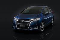 ホンダが「フィット モデューロ スタイル」をウェブで先行公開