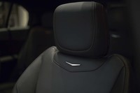 【ニューヨークショー2018】新型コンパクトSUV「キャデラックXT4」デビューの画像