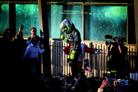 メルセデスのハミルトンは予選3位から2位フィニッシュ、今季の初表彰台とメルセデス最上位に上機嫌の様子だった。開幕戦での惨敗からマシンコンセプトを変える英断を下したメルセデス。改良型の「W14」は、早くても5月の第6戦エミリア・ロマーニャGPごろと見られているが、その前にオーストラリアGPでは予想以上の好調さを示したことになる。レース後、「レッドブルとのギャップを詰めることは難しいが、不可能ではない」と自信を取り戻したかのようなコメントを残していた。チームメイトのラッセルは、赤旗前にタイヤ交換を済ませてしまったことによりトップから大きく順位を落とし、挽回中にパワーユニットのトラブルでリタイアを喫した。（Photo=Mercedes）