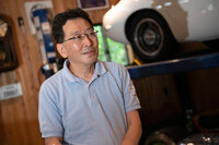 オーナーの本橋 茂さん。ヒストリックカーレース歴は長く、数々の勝利を飾っているサンデードライバー。本職は医師である。