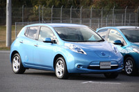 今年のイヤーカーに選ばれた「日産リーフ」。