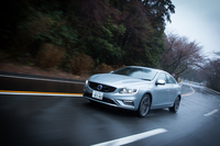 ボルボS60 T5 R-DESIGN