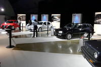 発表会場には、歴代のゴルフが展示された。