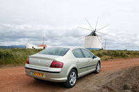 プジョー407 2.2(6MT)／3.0 V6(6AT)【海外試乗記】の画像