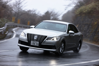 トヨタ・クラウン ハイブリッド ロイヤルサルーンG（FR/CVT）【試乗記】の画像