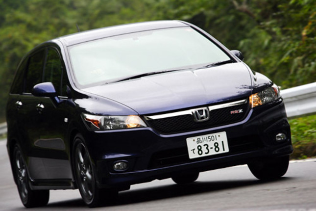 【スペック】全長×全幅×全高＝4570×1695×1545mm／ホイールベース＝2740mm／車重＝1370kg／駆動方式＝FF／1.8リッター直4SOHC16バルブ（140ps/6300rpm、17.7kgm/4300rpm）／価格＝206万8500円（テスト車＝240万4500円）