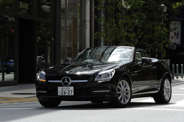 メルセデス・ベンツSLK350ブルーエフィシェンシー／200ブルーエフィ