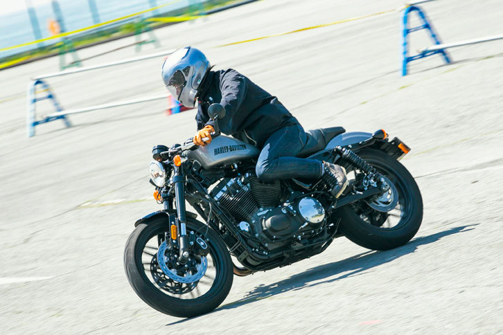 「ハーレーダビッドソン・ロードスター カフェカスタム・コアパッケージ」