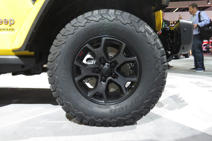 ジープ・ラングラー アンリミテッド ルビコン（タイヤとホイール）