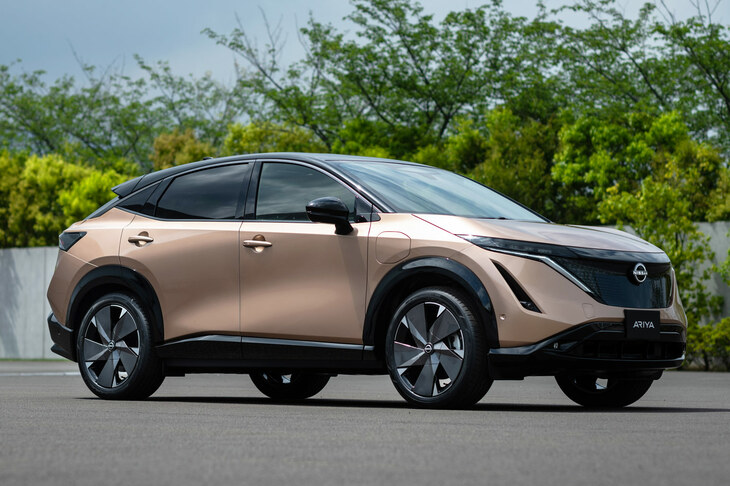 2020年発表の「日産アリア」だが、世界のEVマーケットにおける存在感はいまひとつ。発売当初の長い納車待ちを解消できないうちに、強力なライバルが台頭してきてしまったのだ。