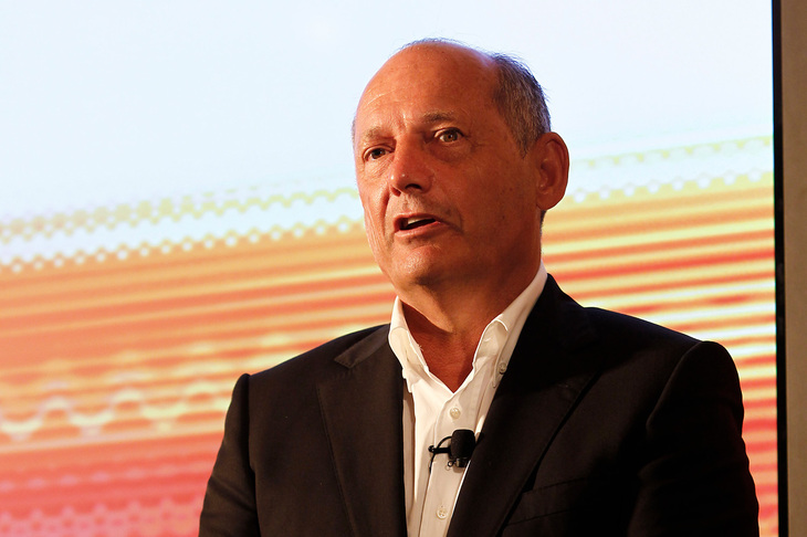 1980年の監督就任以降、長きにわたりマクラーレン・レーシングのトップに君臨し続けたロン・デニス。後にはマクラーレングループ全体のCEOにまで上り詰めた。