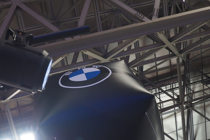 BMWブースの様子。