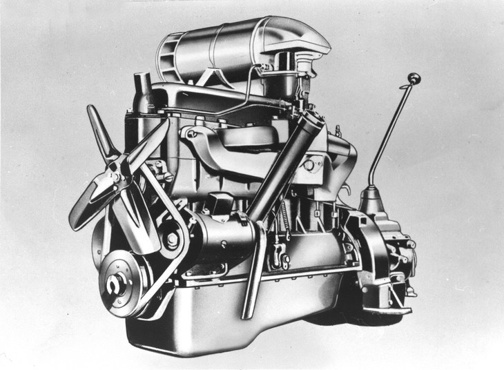 「トヨダAA型」や「G1型トラック」などに搭載された「A型エンジン」。シボレーのそれを範とした3.4リッター直列6気筒OHVで、65馬力の最高出力を発生した。