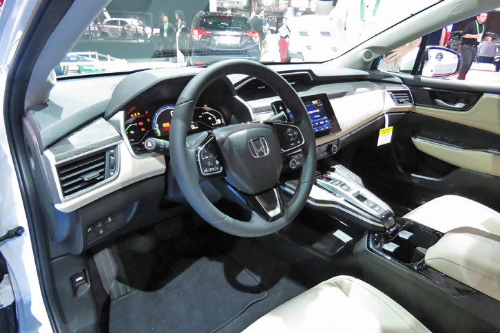 ホンダ・クラリティ プラグインハイブリッド