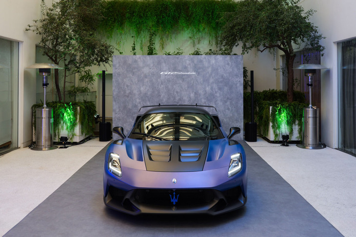 マセラティGT2ストラダーレ（フロントビュー）