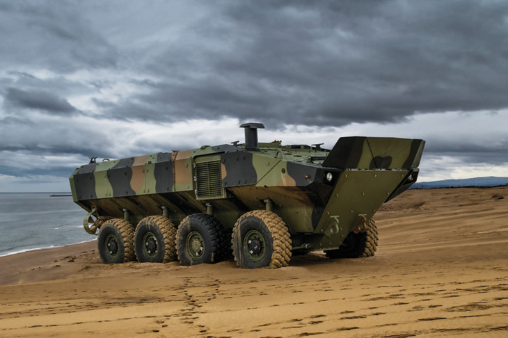 水陸両用装甲車「スーパーAV」。