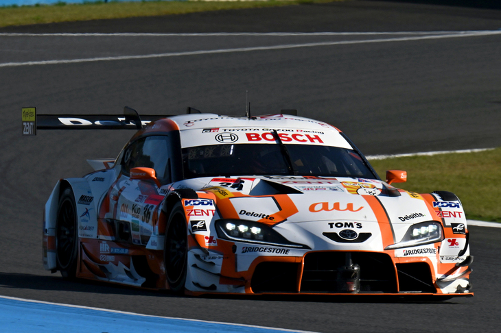 GT500クラスの勝者、No.36 au TOM'S GR Supra（坪井 翔／山下健太）は、7戦を終えてポイントランキングのトップ。タイトル獲得をかけて最終戦（第5戦鈴鹿）に臨む。（写真提供 GTA）