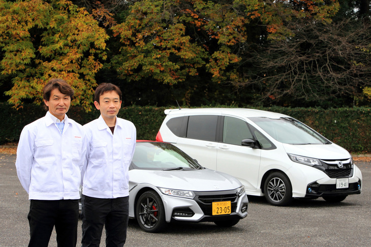 現在、ホンダアクセスにおいてモデューロの商品開発を主導する、福田正剛さん（左）と湯沢峰司さん（右）。