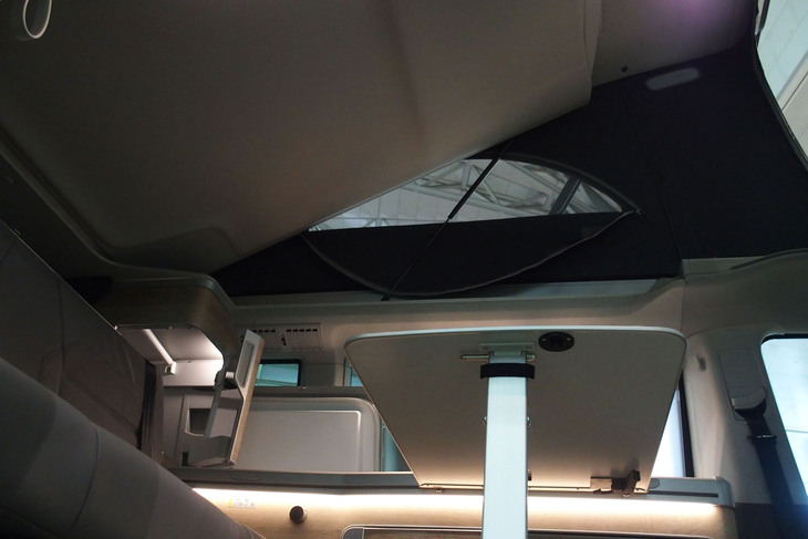 フォルクスワーゲンT6.1カリフォルニア オーシャン（2022年）／VW GAKUYA＆BLAZE CUT