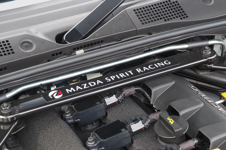 マツダ スピリット レーシング・ロードスター12R（ストラットタワーバー）