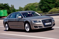 500psの「アウディA8 L W12 クワトロ」発売
