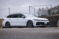 フォルクスワーゲン・パサートTDI 4MOTION Rライン