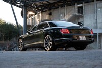 駆動用リチウムイオンバッテリーの容量は18.0kWh。WLTPモードのEV走行換算距離は40km。