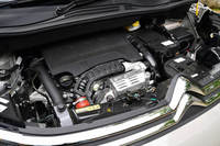 110PS／205N・mを発生する「C3エアクロスSUV」の1.2リッター直3ターボエンジン。（写真=池之平昌信）