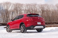 アルファ・ロメオ初のSUVとして2016年11月にデビューした「ステルヴィオ」。今回は、その国内導入記念の限定車「ファーストエディション」に試乗した。