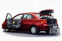 
	ウェルキャブ。写真は、助手席回転スライドシートと、手動車いす用収納装置（電動式）を搭載する、「Btype」
	 