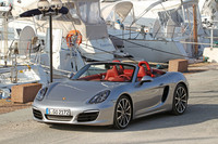 「ボクスターS」の3.4リッターユニットは、最高出力が5ps高められ、315psとなった。最大トルクは36.7kgm。