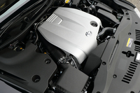 3.5リッターV6エンジンは、315psと38.4kgmを発生。