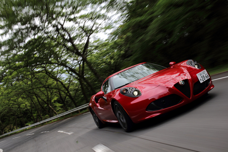 アルファロメオ 4C 2014年モデルの価格・グレード一覧 価格.com