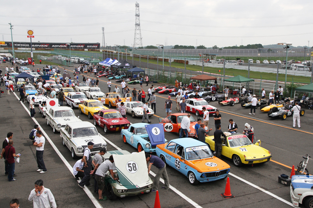 JCCAクラシックカーフェスティバル 筑波ミーティングサマー」参戦車