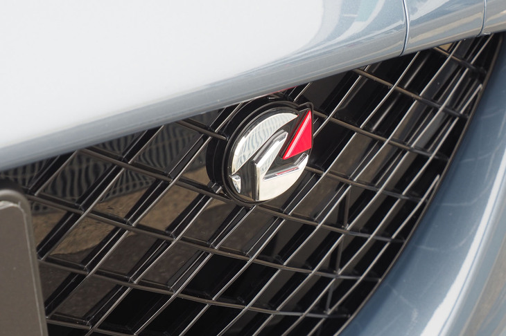 マツダ スピリット レーシング・ロードスター（フロントエンブレム）