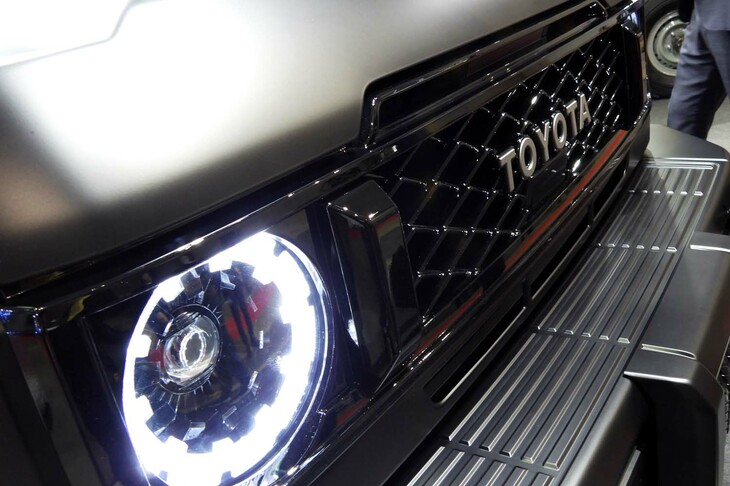 ランクルBASEカスタム「ブラッククルーザー70」