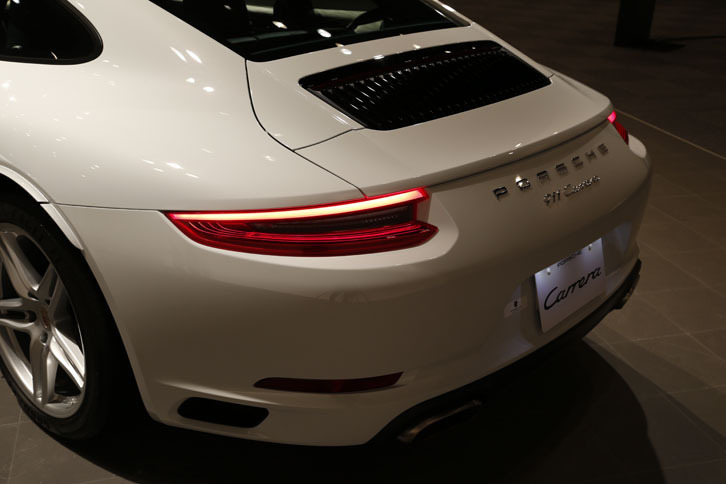 ポルシェ911カレラ（7MT）