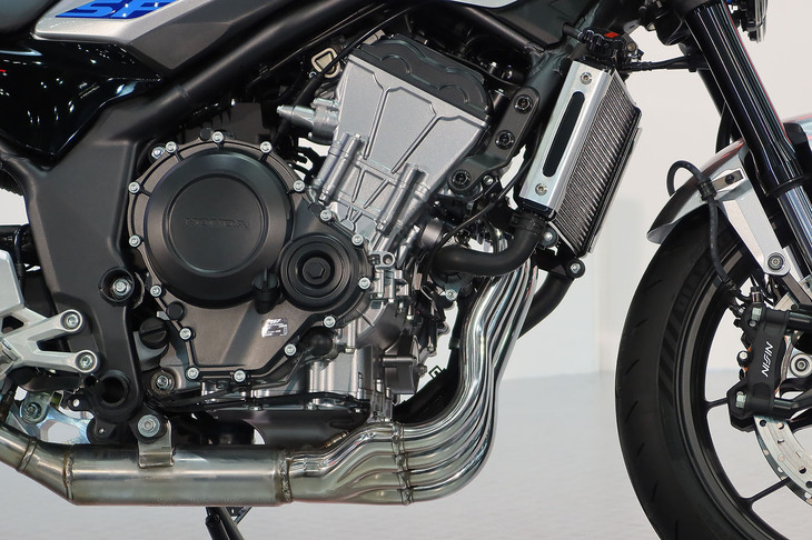 ホンダCB400スーパーフォアE-Clutchコンセプト