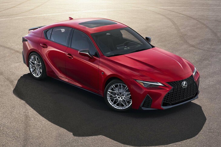 スポーツセダン「レクサスIS」のトップモデルとなる「IS500“Fスポーツ パフォーマンス”」。北米では2021年2月にデビューした。（写真はすべて海外仕様車）