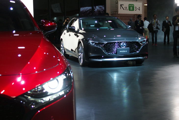 マツダブースの様子。