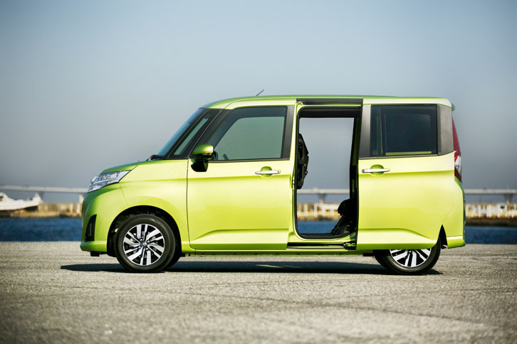 「ルーミー」は、2016年11月に発売された、トヨタのコンパクトハイトワゴン。両側スライドドアを持ち、広い室内空間や多彩なシートアレンジなどがセリングポイントとなっている。