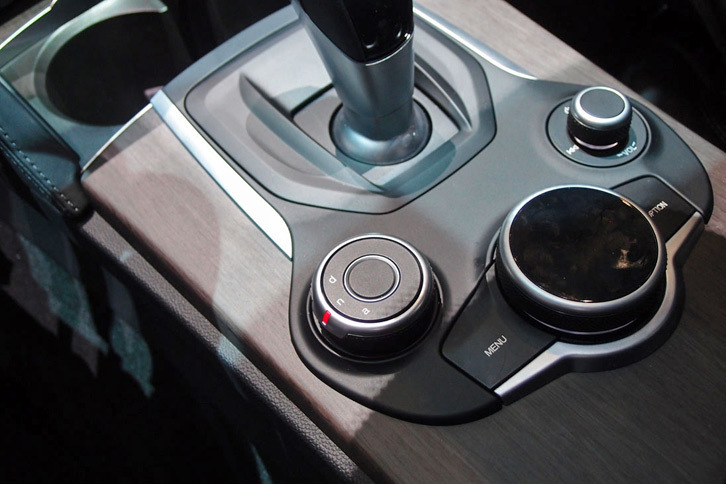 アルファ・ロメオ・ステルヴィオ