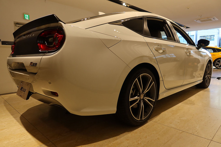 ミツオカM55ファーストエディションe：HEV LX