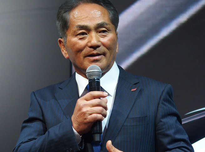 STIの技術顧問（ハンドリングエキスパート）を務める辰己英治氏。開発中の次期「レヴォーグ」については、ハンドリングはもちろん、シートの出来がすばらしいと評価する。