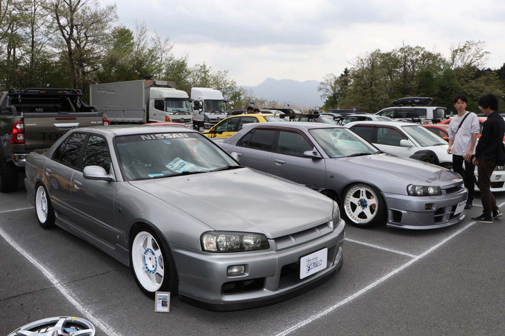 2024 RAYS FAN MEETING 参加車両（日産スカイライン）