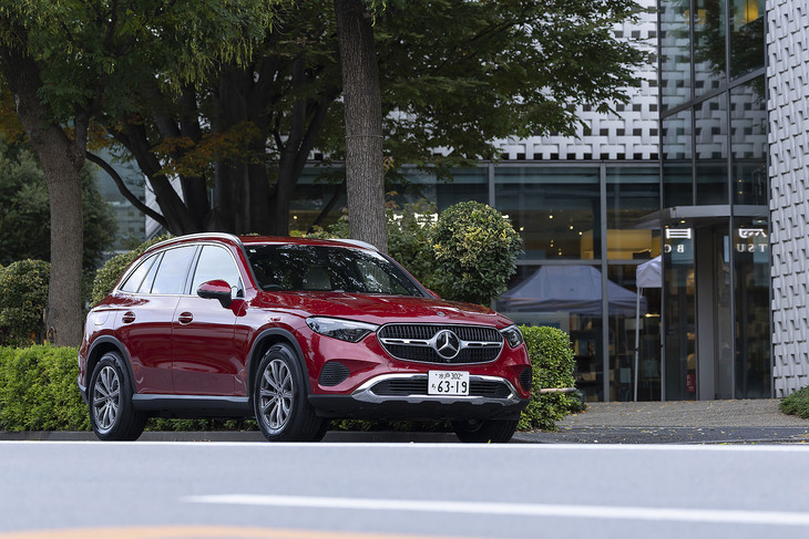 ブリヂストンのSUV向けプレミアムタイヤの新製品「ALENZA LX200」。先代「ALENZA LX100」の性能を全方位的に進化させた後継モデルとして、2026年2月1日に発売された。