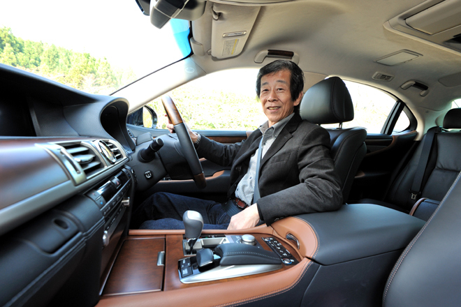 水野和敏（みずの かずとし）
    1952年長野県生まれ。長野高専を卒業後、72年に日産自動車に入社。「プリメーラ」（P10）や「スカイライン」（R32）の車両パッケージ開発に携わる。89年にNISMOに出向してグループCカーレースに参戦。日産のレース活動の黄金期を築いた。93年に日産に復帰し、「スカイライン」（V35）や「フェアレディZ」（Z33）などの開発に携わった後、2003年から「GT-R」（R35）プロジェクトにかかわるすべての責任業務を遂行。2013年3月末に同社を退社。