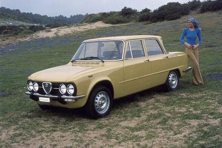 1974年に登場した「ジュリア ヌオーヴァ スーパー」。このころになると初期の命名ルールは早くも忘れられ、「ジュリアのセダンはみんなスーパー」といった感じになっていった。