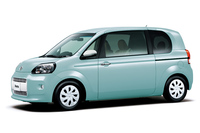 トヨタが「ポルテ／スペイド」を一部改良、特別仕様車も